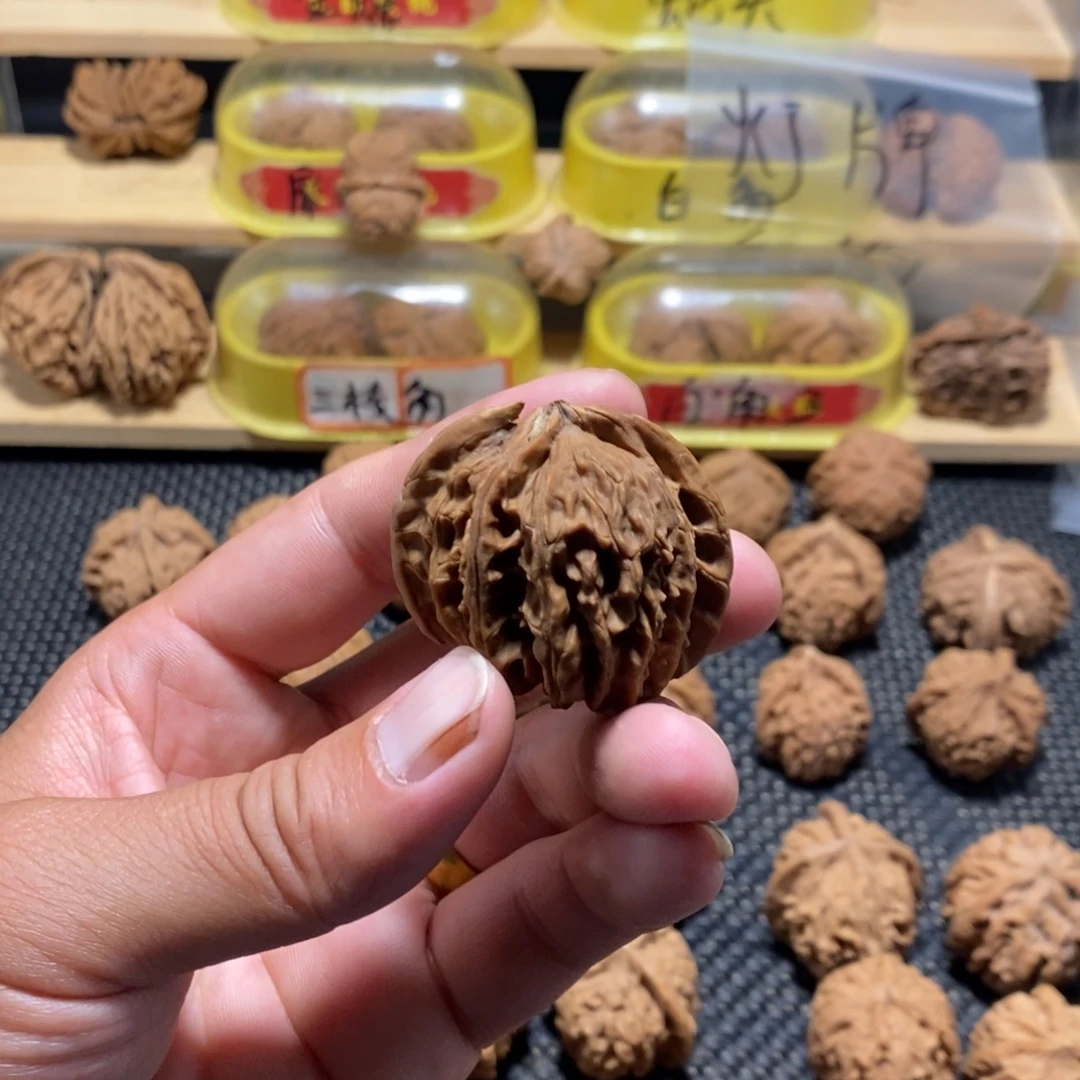 用***5文玩核桃吊坠核桃异形