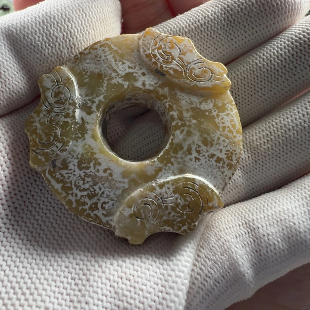 用***3和田玉未镶嵌颈饰