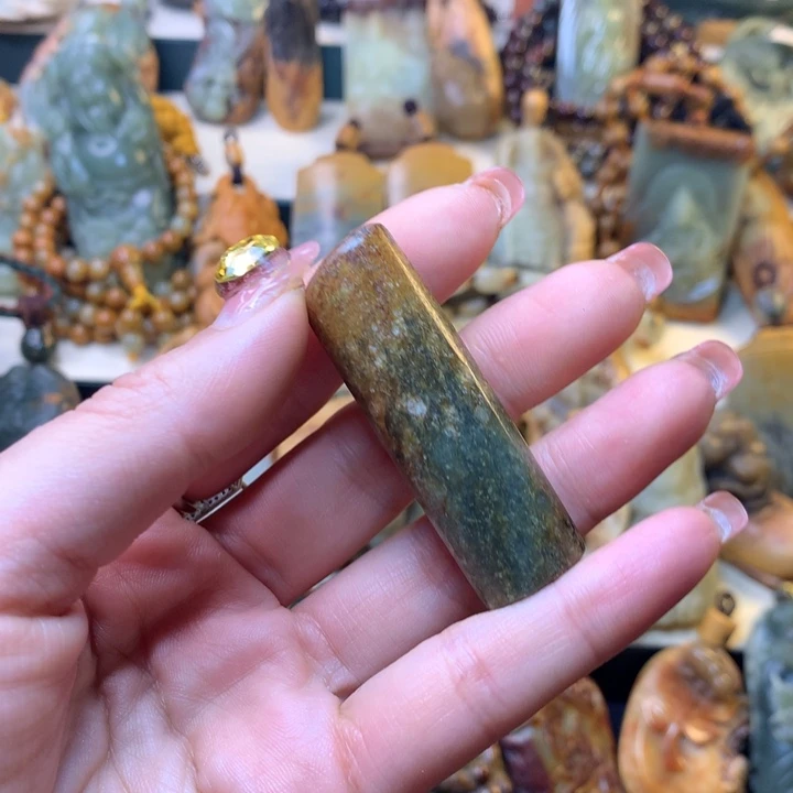 岫岩河磨玉（透闪石质玉）手链未镶嵌