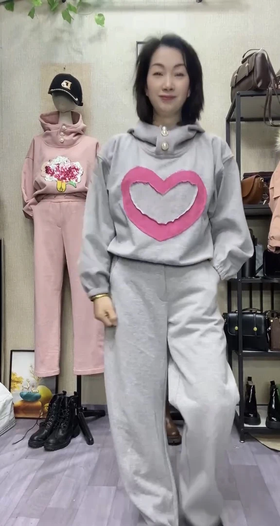 加绒连帽卫衣宽松休闲套装时尚百搭设计