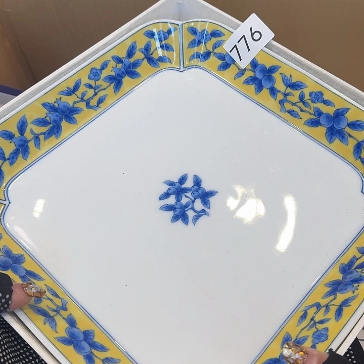 很好看的钵子很好看的盘子