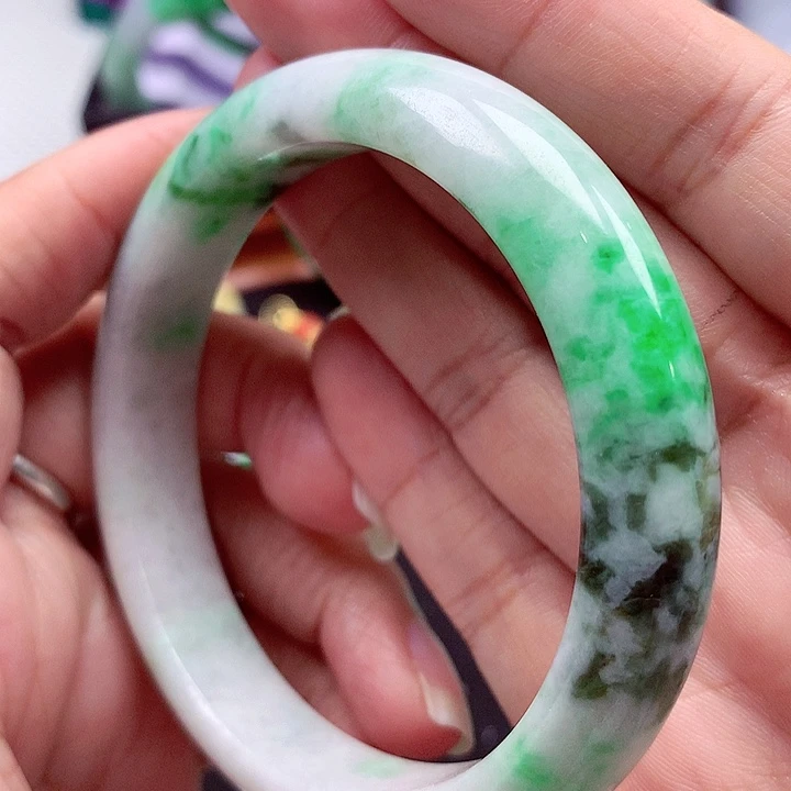 翡翠未镶嵌手镯翡翠
