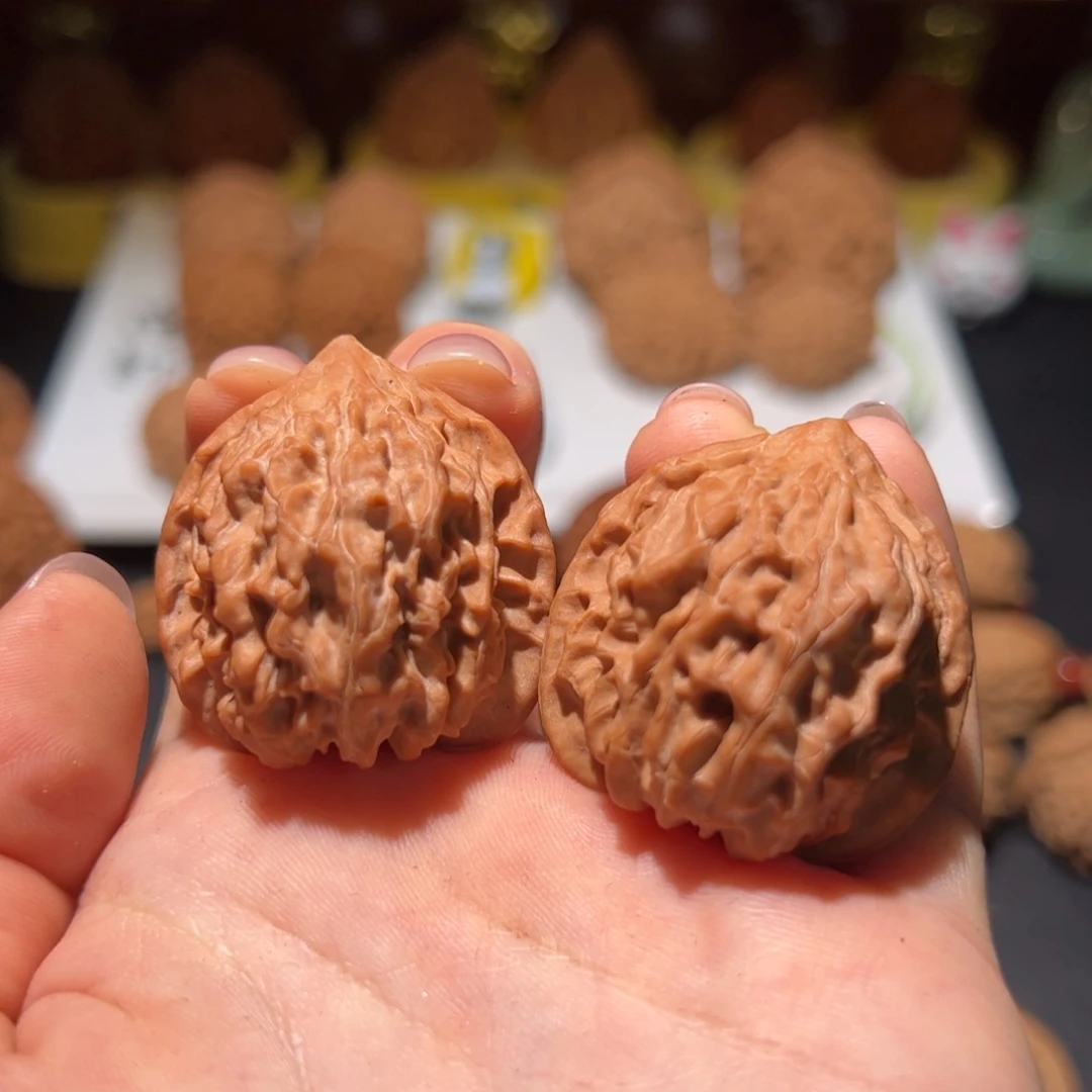 文玩核桃把件吞金毛