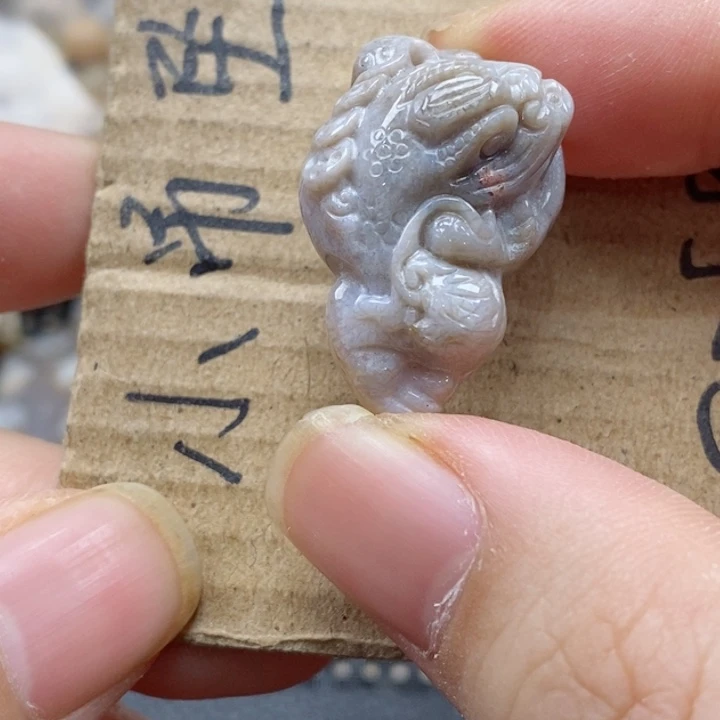 硅化珊瑚（珊瑚玉）颈饰未镶嵌胖*