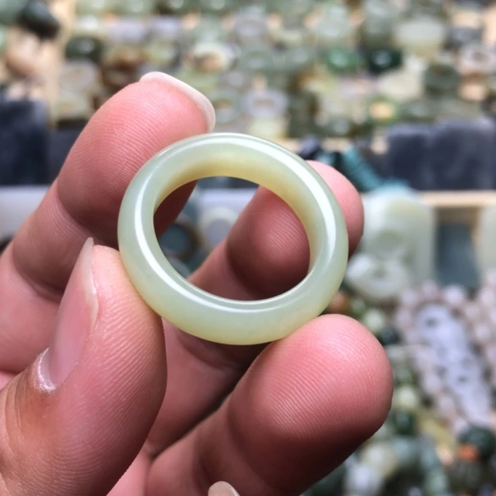 和田玉颈饰未镶嵌古*兔