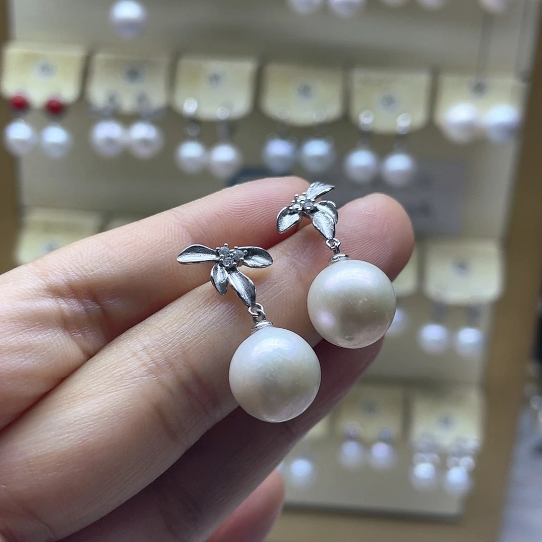 银S925镶嵌淡水珍珠耳饰