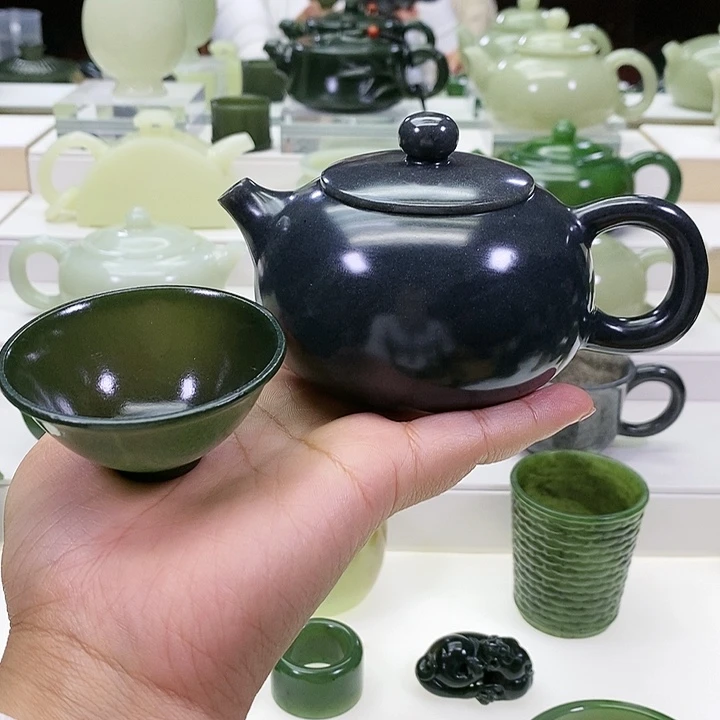 未镶嵌和田玉挂件念**达一壶一杯