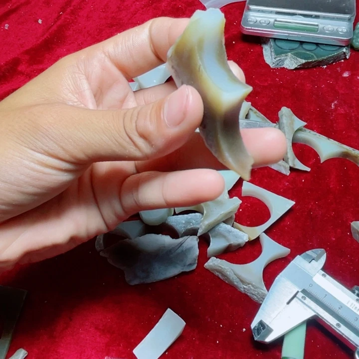 和田玉（糖玉）未镶嵌珠宝半成品