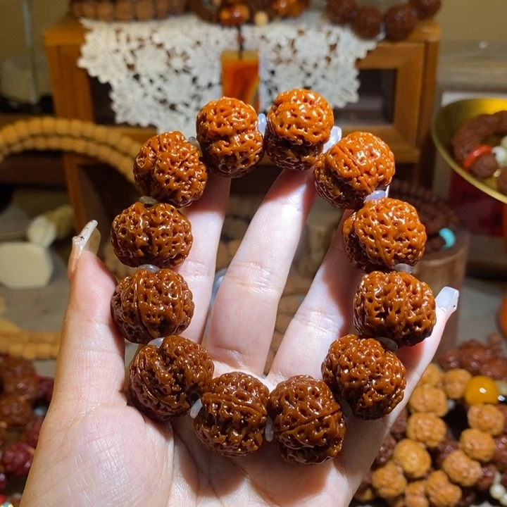 金刚菩提手串225玉华满肉白隔片素圈