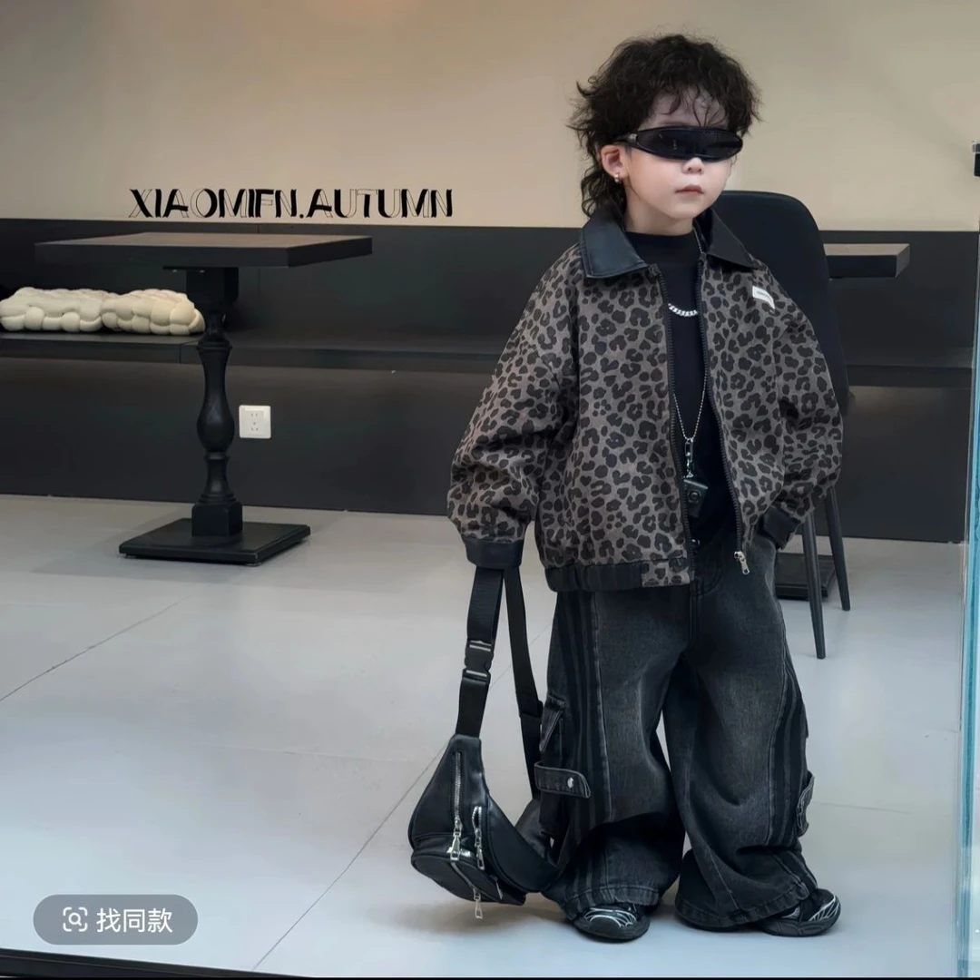 男童豹纹外套2025新款韩版儿童秋装拼皮夹克牛仔条纹裤两件套潮酷