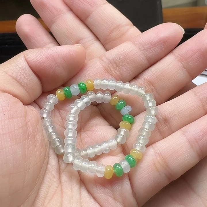 颈饰18K金镶嵌翡翠