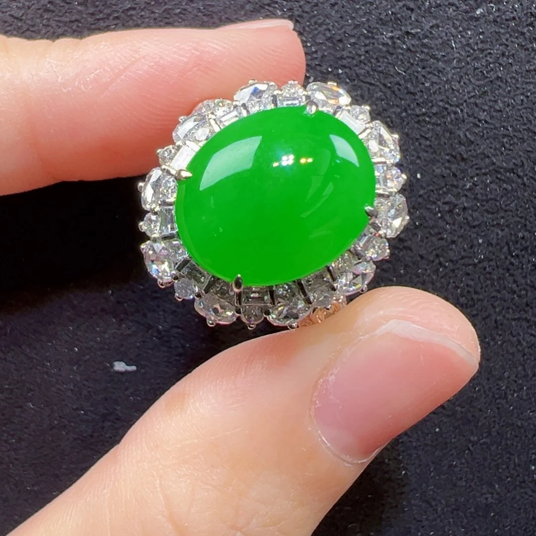 翡翠18K金镶嵌戒指戒指