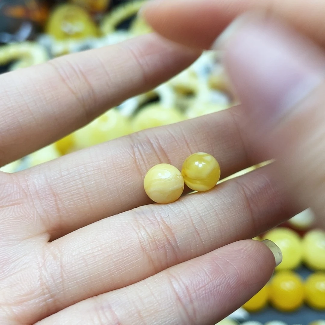 未镶嵌蜜蜡裸石圆珠对珠8mm瑕