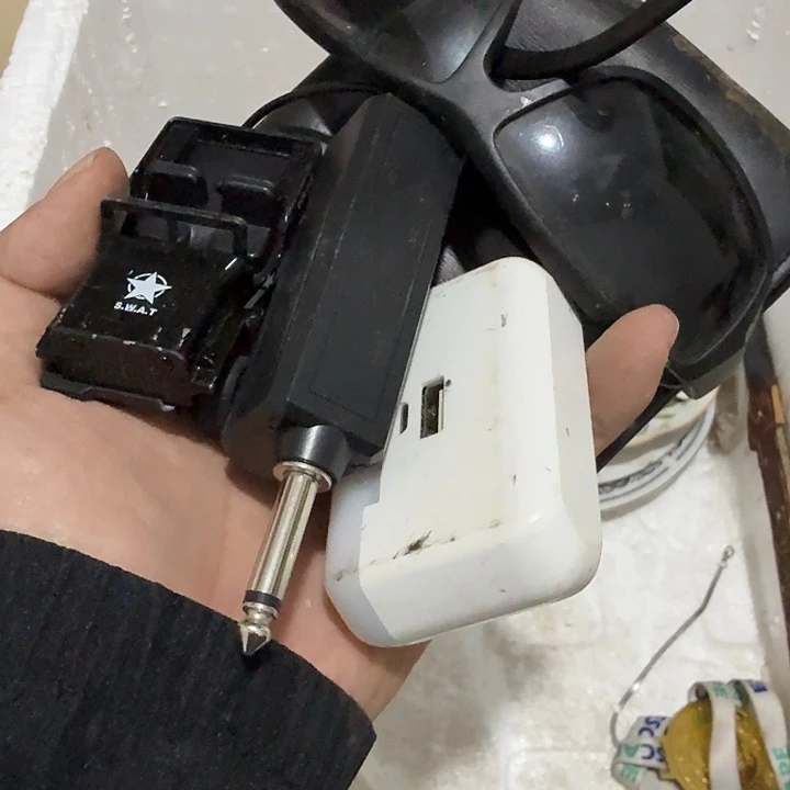 爱****木痛苦就斤斤计较斤斤计较咯咯