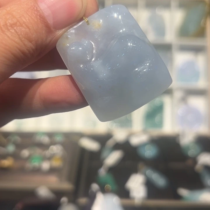 翡翠未镶嵌颈饰缅甸翡翠吊坠