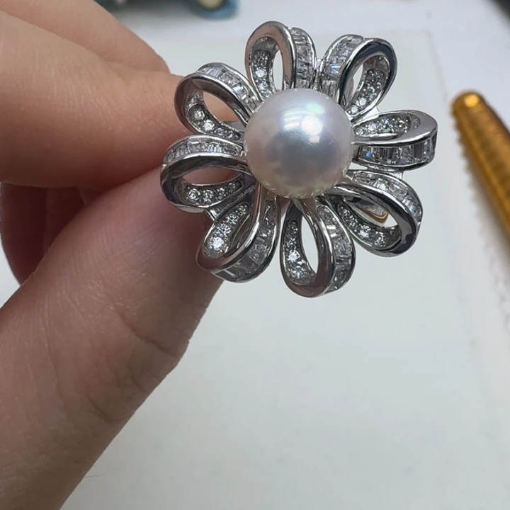 银S925镶嵌海水珍珠耳饰