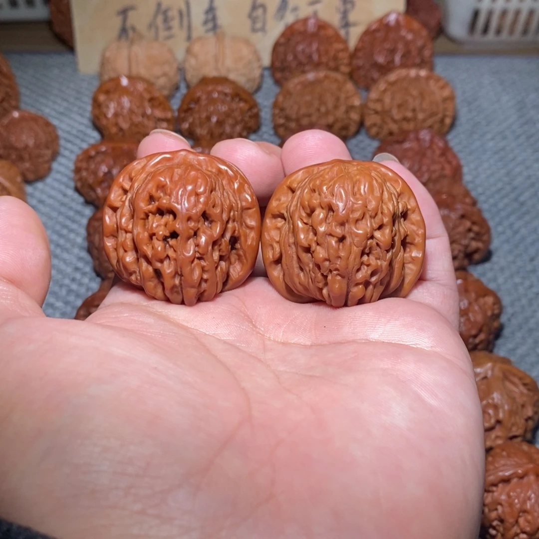 文玩核桃把件37.35.34四座楼