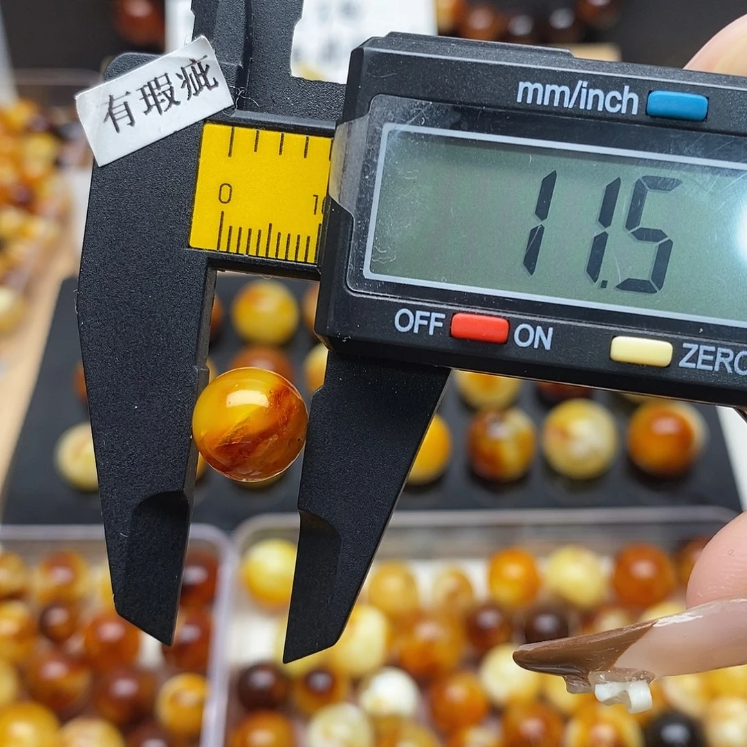 虫珀未镶嵌裸石蜜蜡783