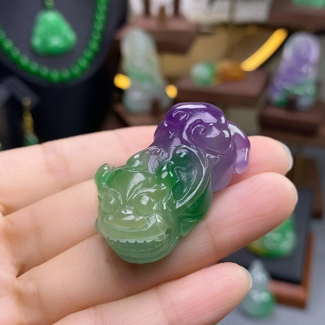 吊坠(赠链)未镶嵌翡翠