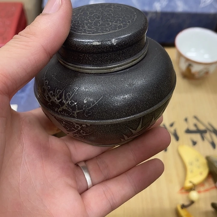 瓷片发发发发发发发发发发发发发