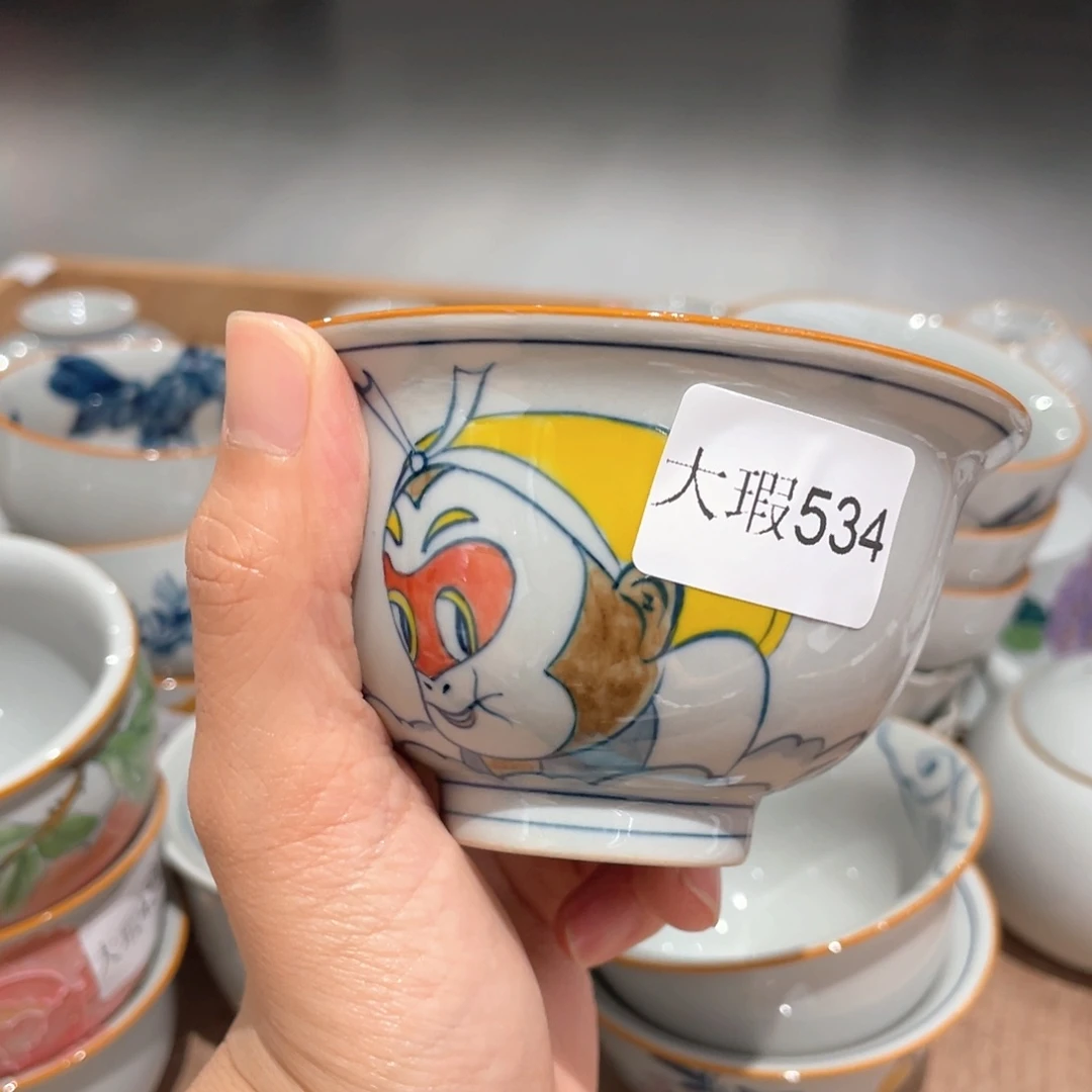 釉下手绘茶具微瑕