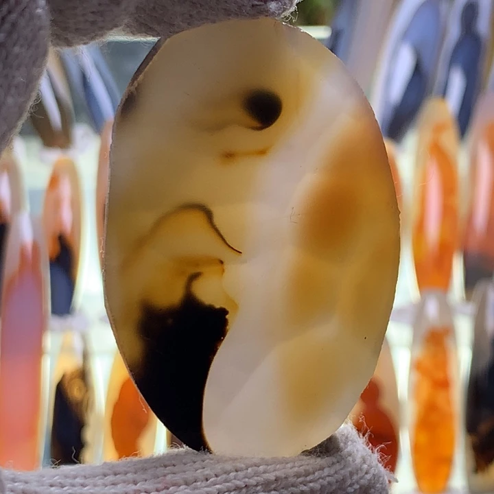 未镶嵌颈饰玛瑙/玉髓75