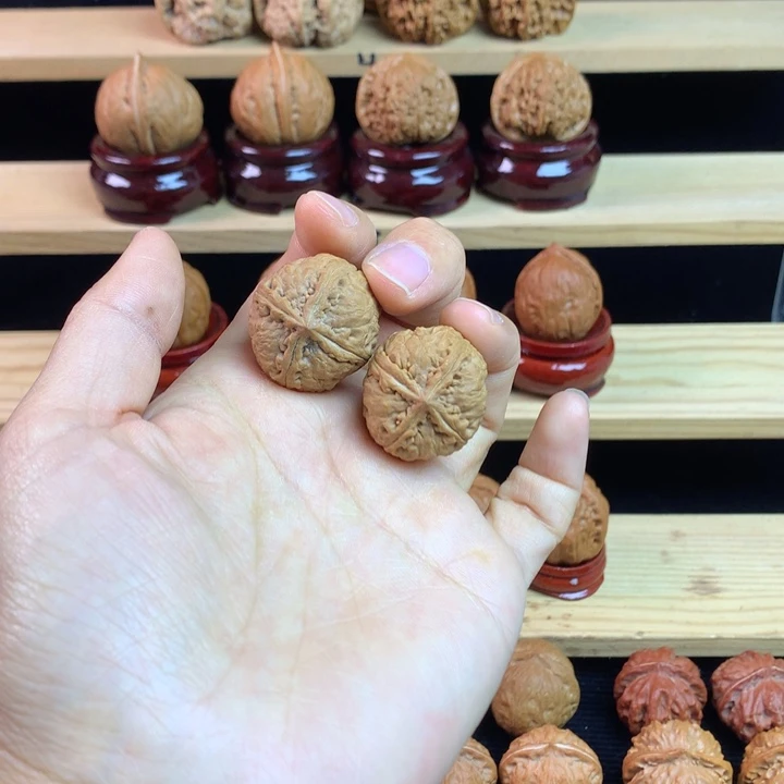 吊坠文玩核桃四棱