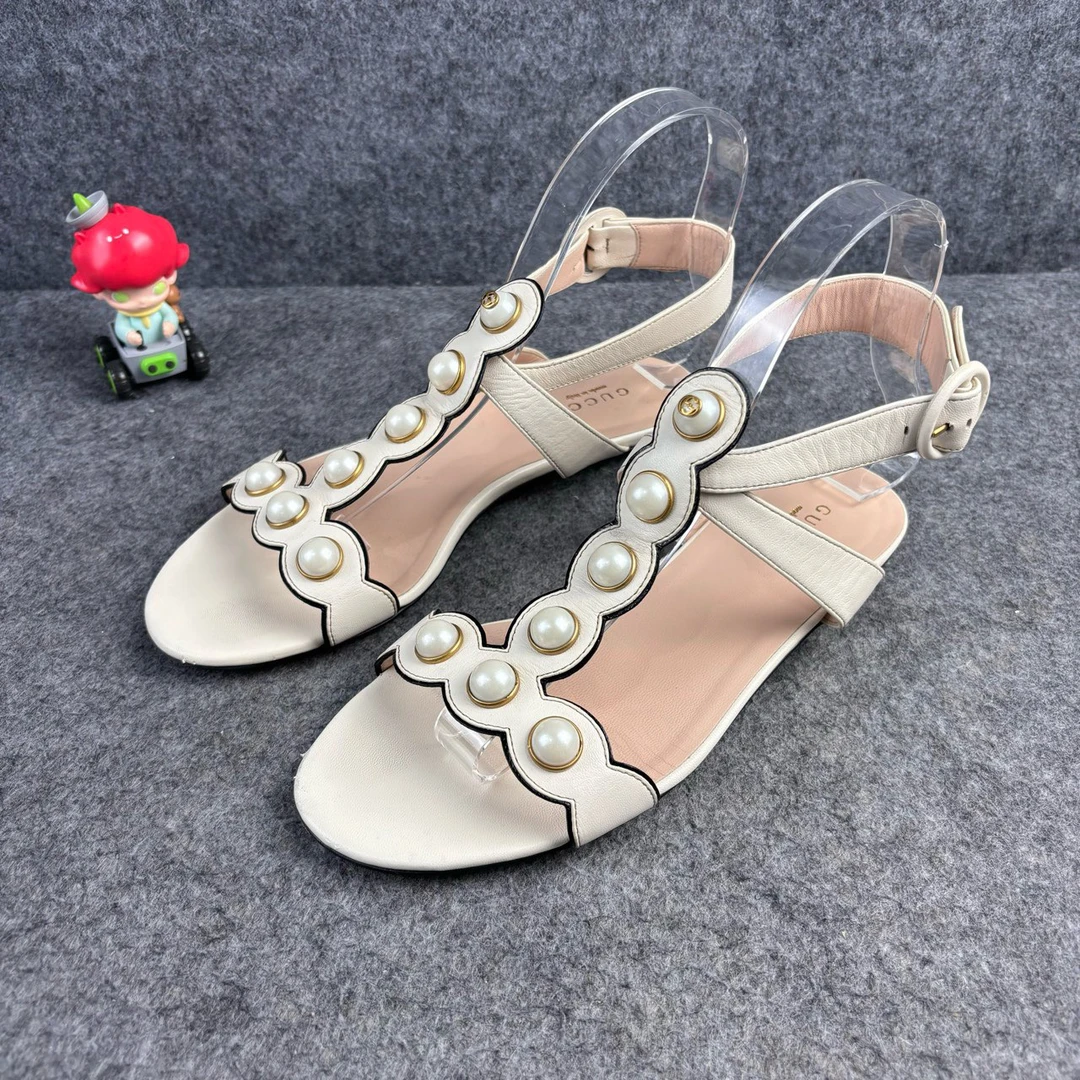95新 GUCCI/古驰 珍珠绑带环扣平底鞋 36码 YLP1765