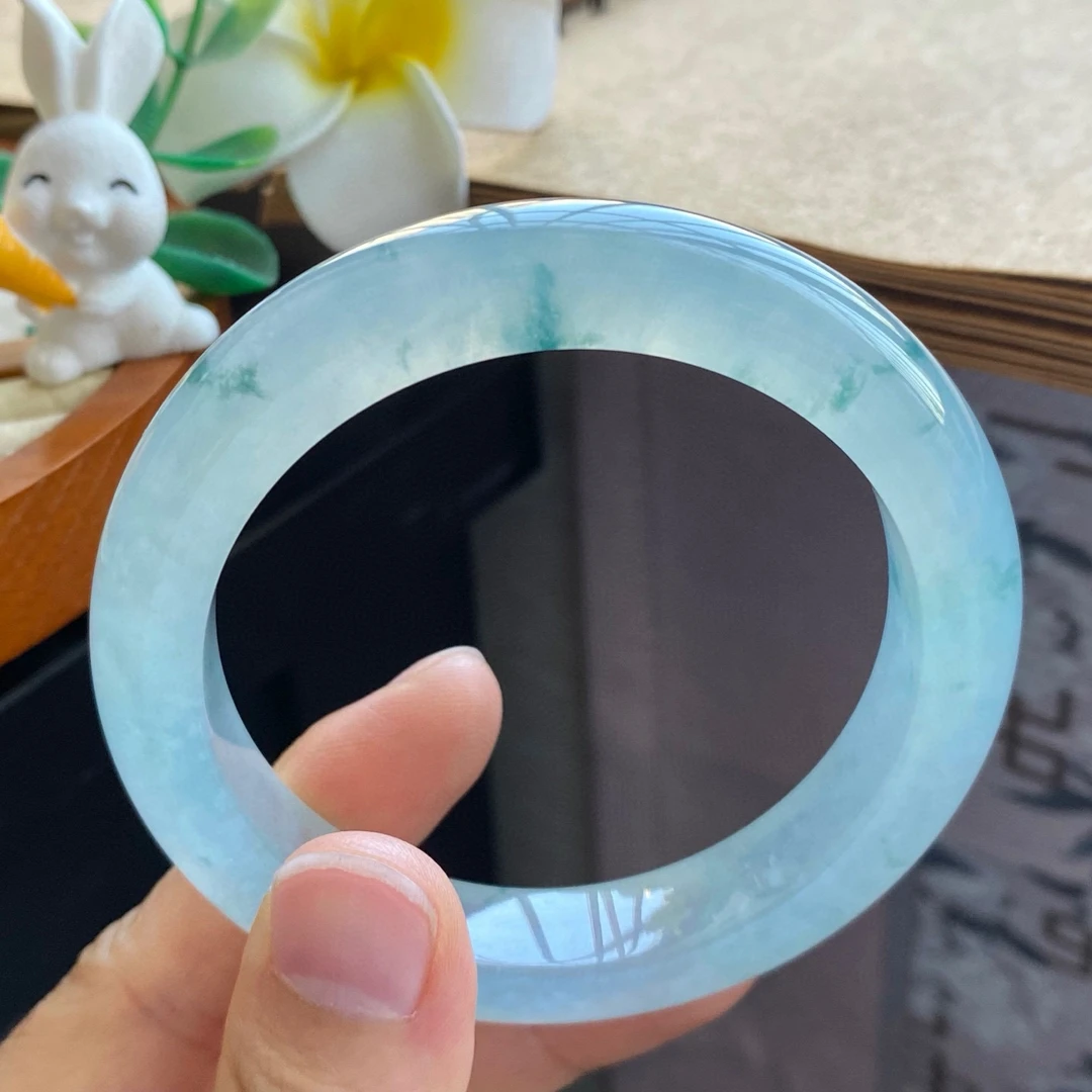 1.29批18号手镯57.3-11.9-9.3 冰透飘花镯！花的灵动藏画意！