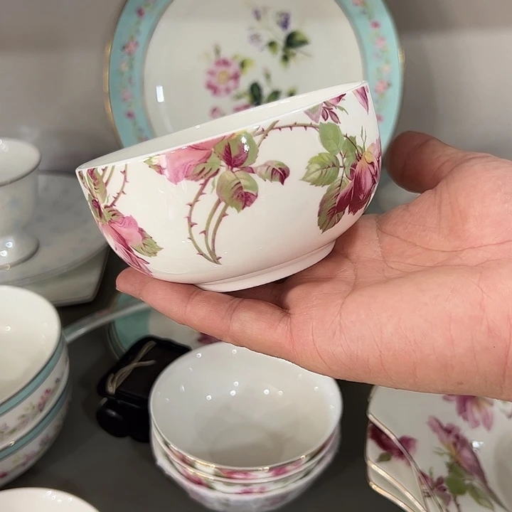 瓷片微瑕骨瓷玫瑰4.5碗一个