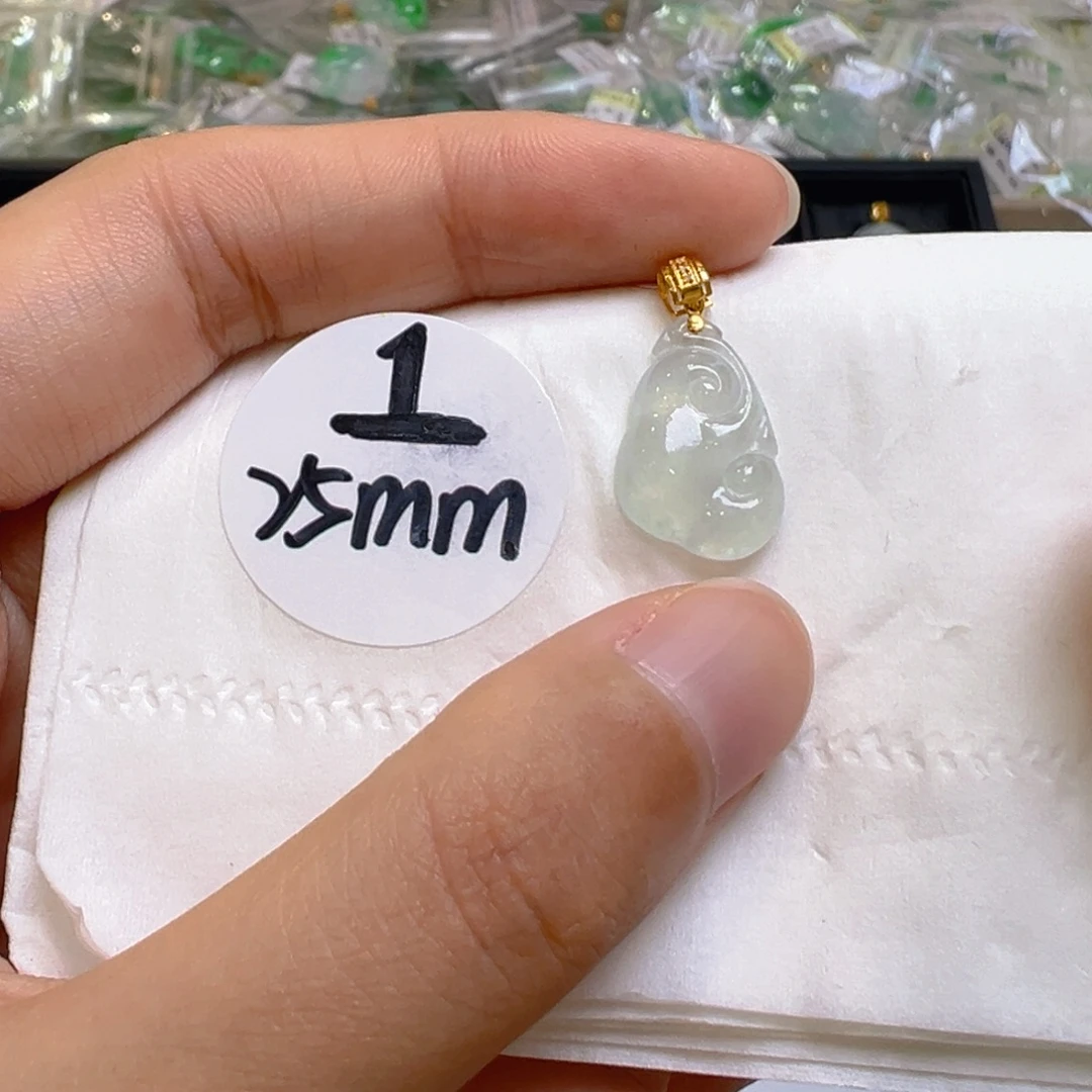 吊坠(不含链)18K金镶嵌翡翠