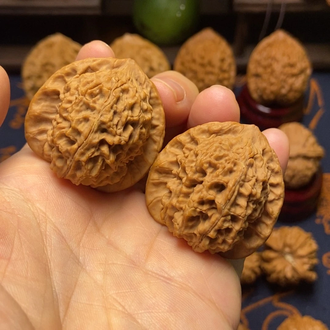 文玩核桃把件全品麻团尺寸36