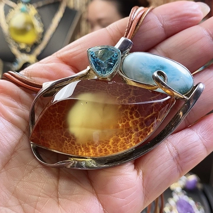 琥珀颈饰银S925镶嵌吊坠