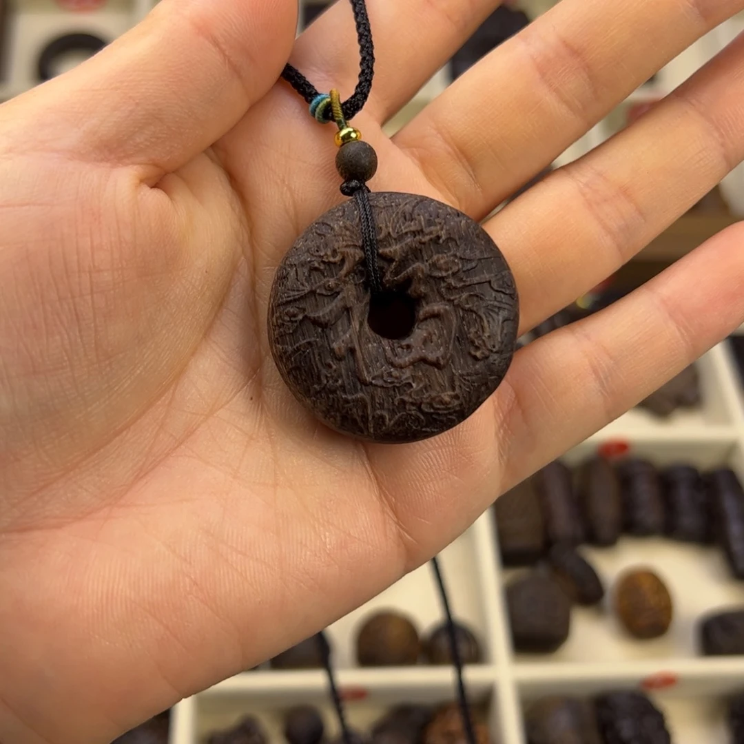 海南平安扣随行脖挂