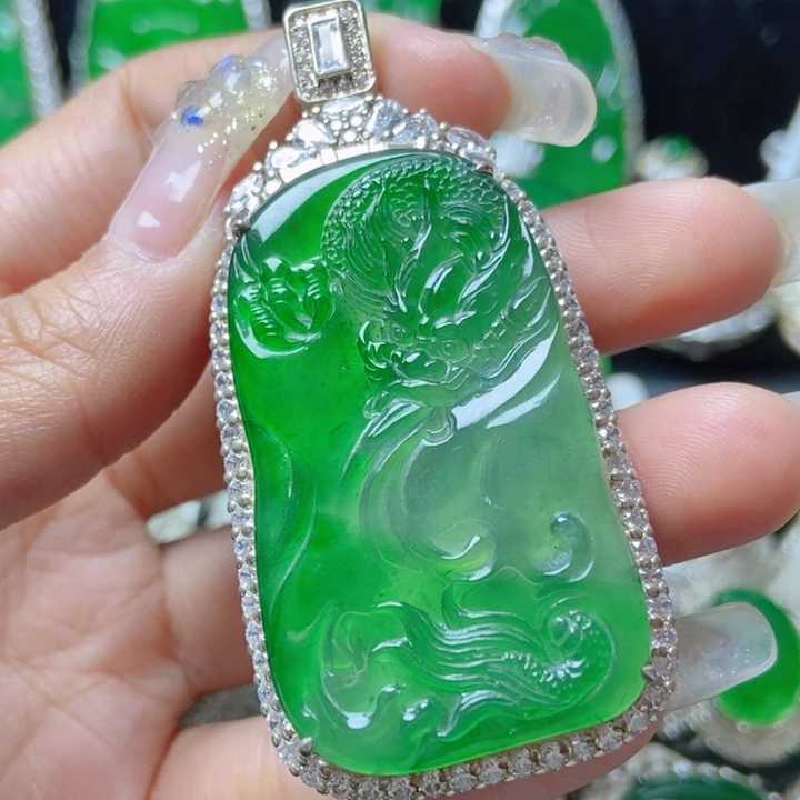 翡翠颈饰银S925镶嵌