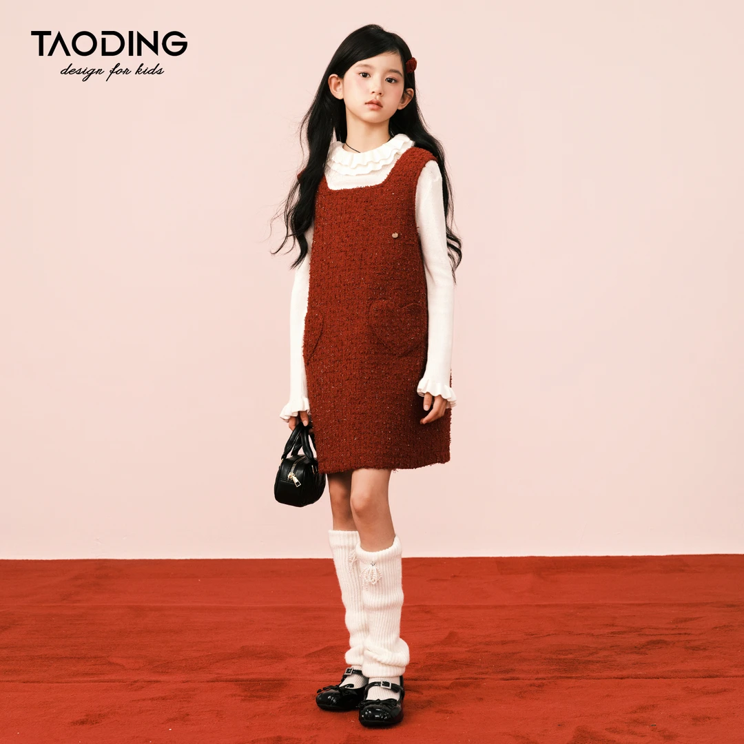 淘町女童连衣裙秋冬新款洋气女孩公主裙小个子保暖羊毛爱心背心裙