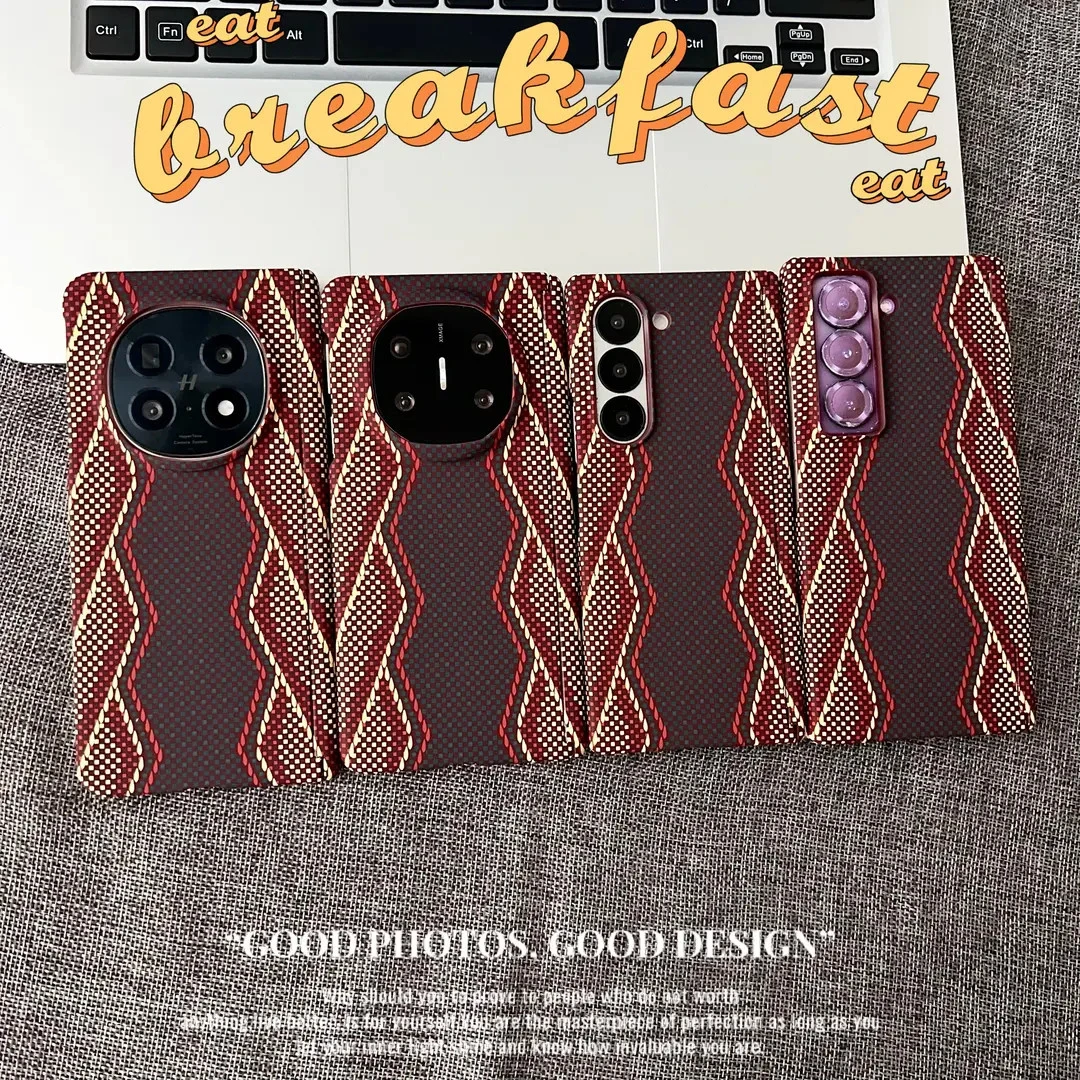 碳纤维纹赤蛇权杖适用华为MateX6/荣耀MagicV5/三星ZFold6手机壳