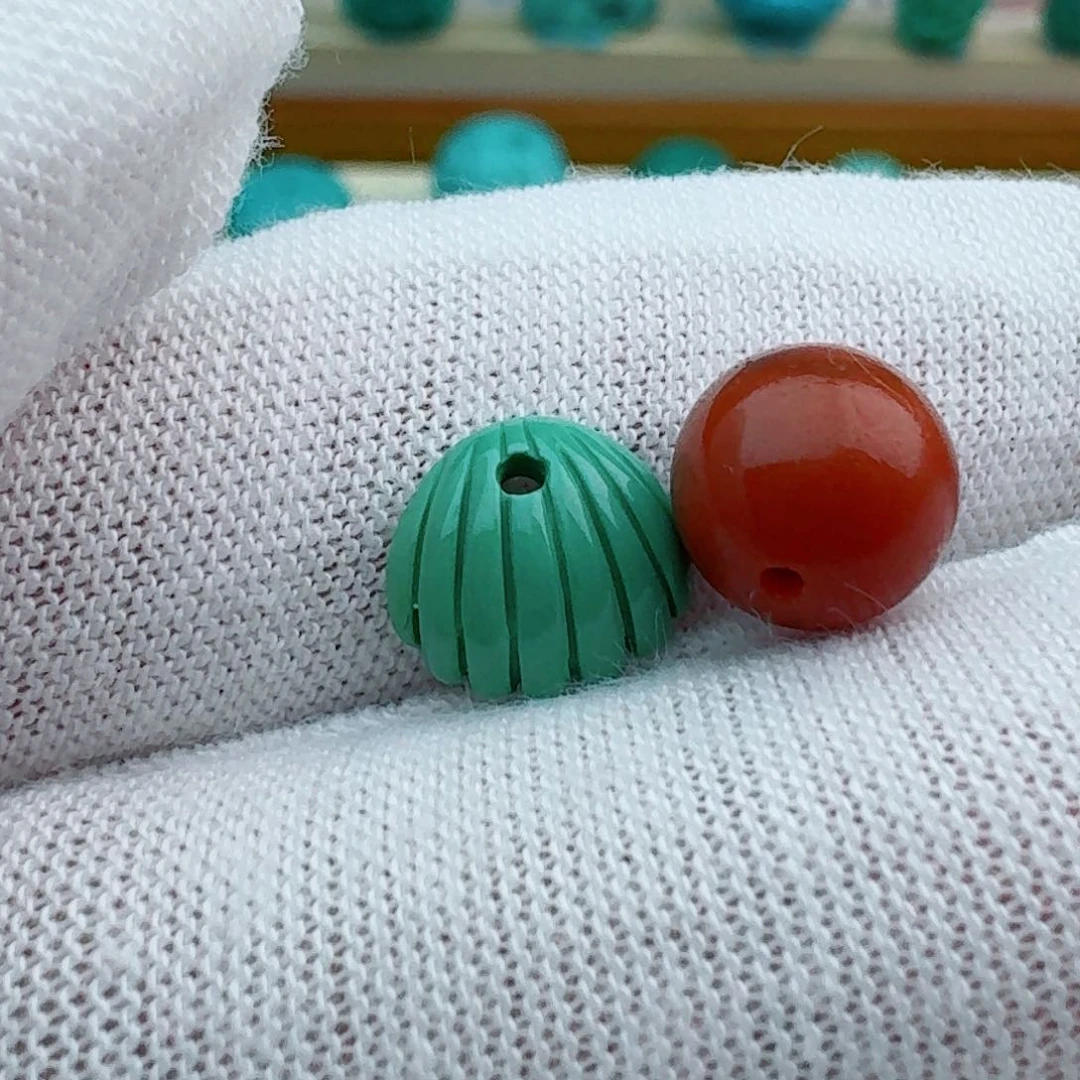 南红玛瑙侧挂未镶嵌