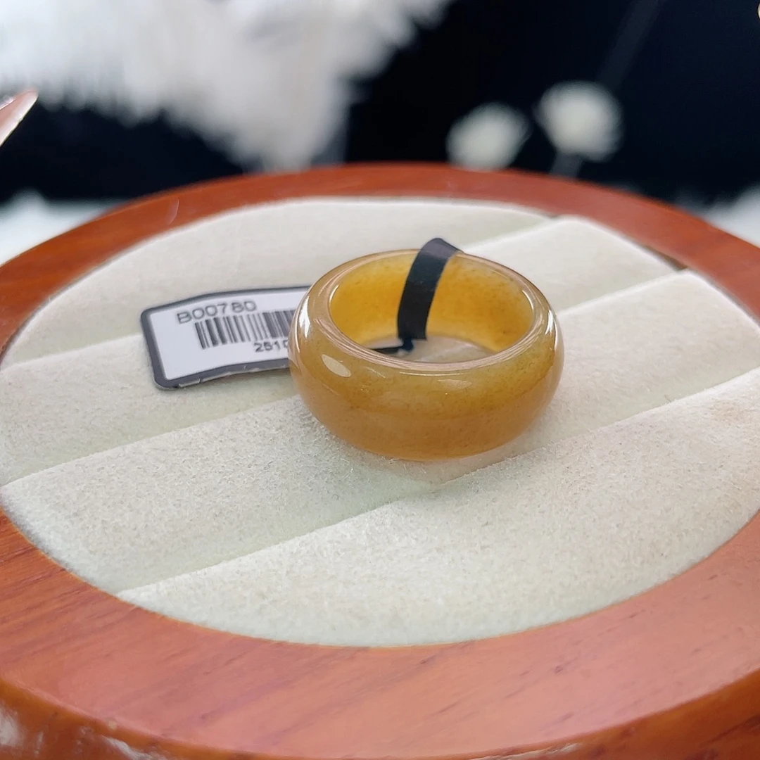 和田玉未镶嵌戒指l55。橘糖小轮胎。17.2。不退换