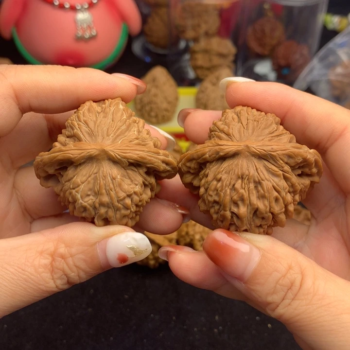 文玩核桃吊坠四座楼