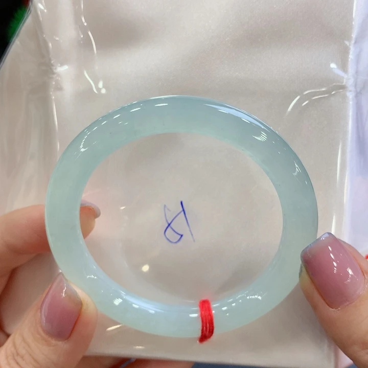 未镶嵌手镯翡翠翡翠手镯