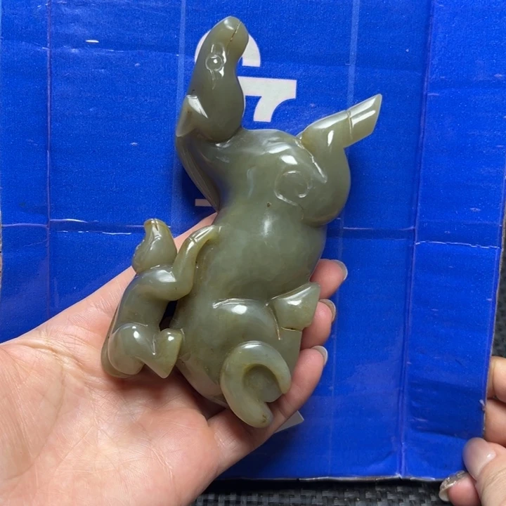 路***过未镶嵌和田玉挂件