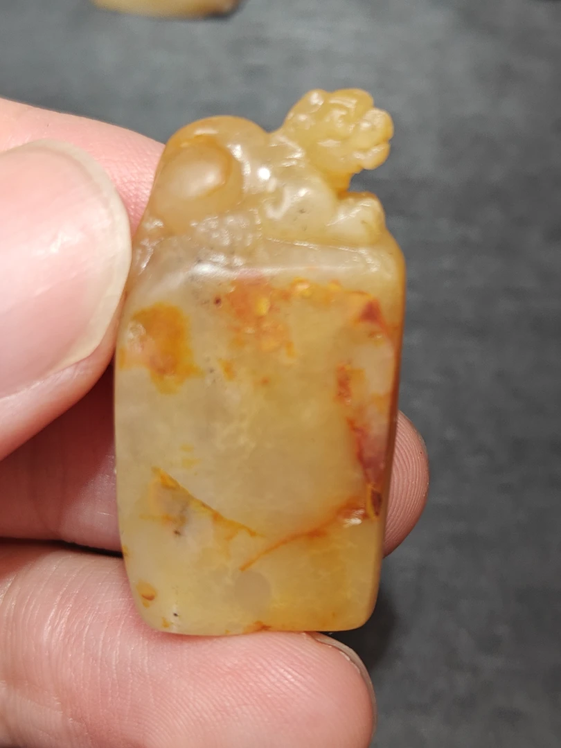 寿山石带皮印章，貔貅 非常完整 质地温手感好