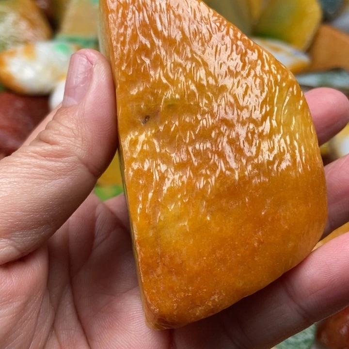 王***坤翡翠未镶嵌颈饰缅甸