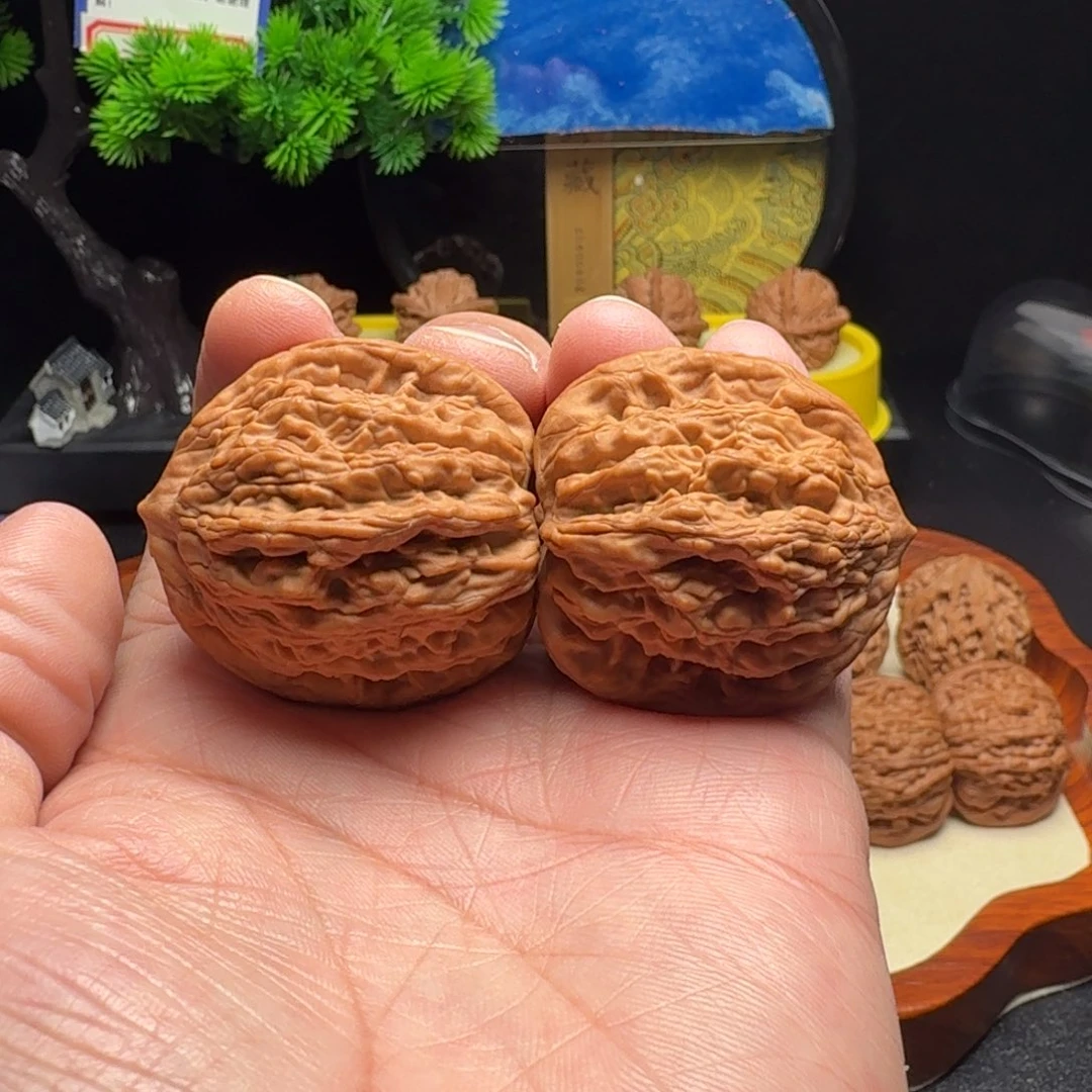 文玩核桃把件全品麦虎38
