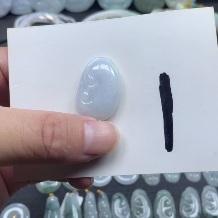 翡翠未镶嵌颈饰福利