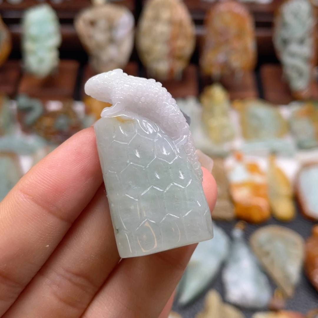 定制翡翠未镶嵌翡翠