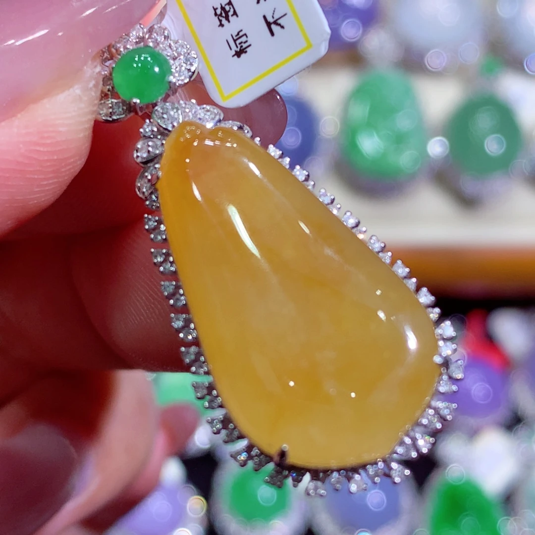 翡翠18K金镶嵌吊坠(不含链)