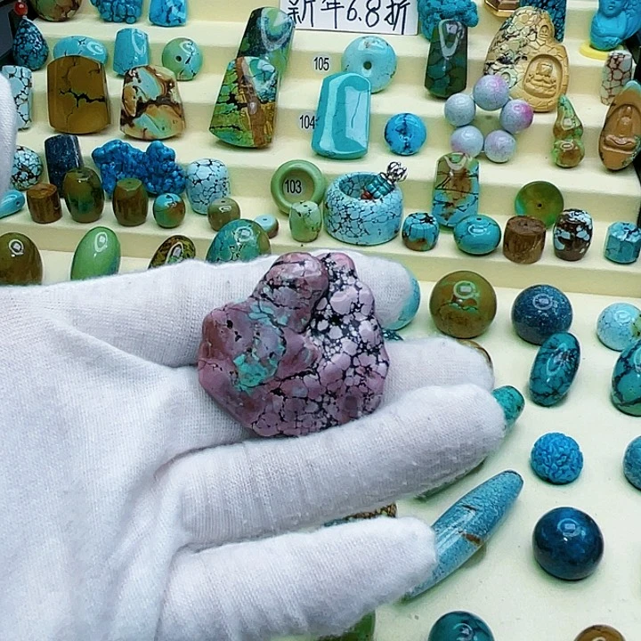 绿松石颈饰未镶嵌