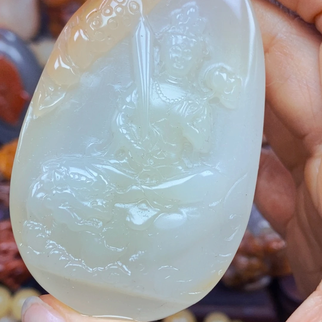 石英质玉（黄龙玉）未镶嵌颈饰
